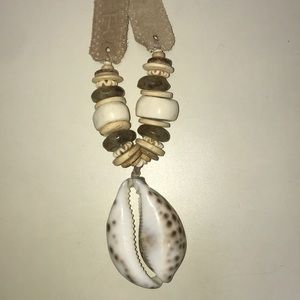 Twin & Twig Shore Shell Necklace